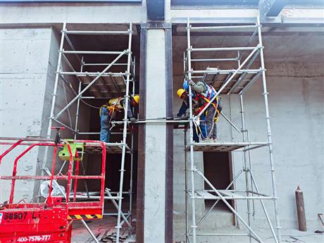 预应力包钢柱加固